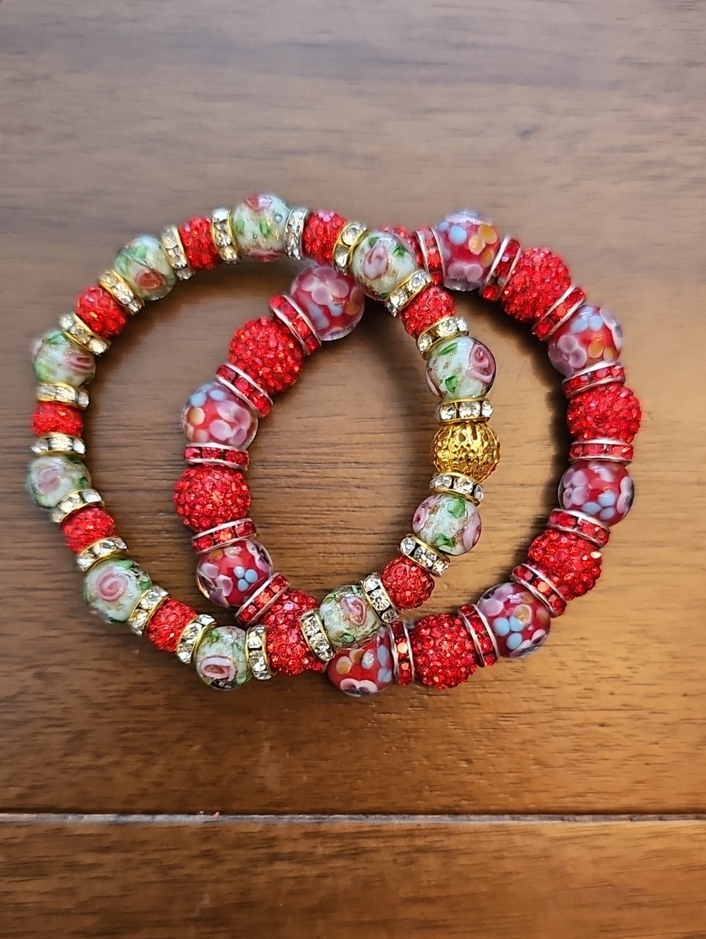 Hand Crafted Red Floral and Gold Accent Beaded Bracelet Set